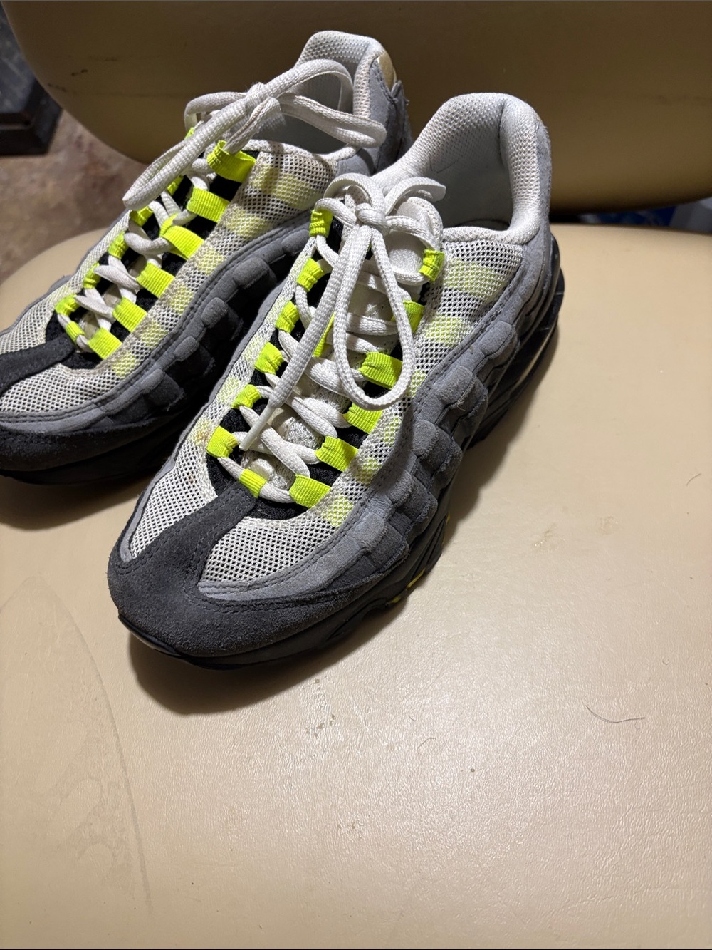 Nike Air Max 95 OG Neon Gray & Green Sneakers